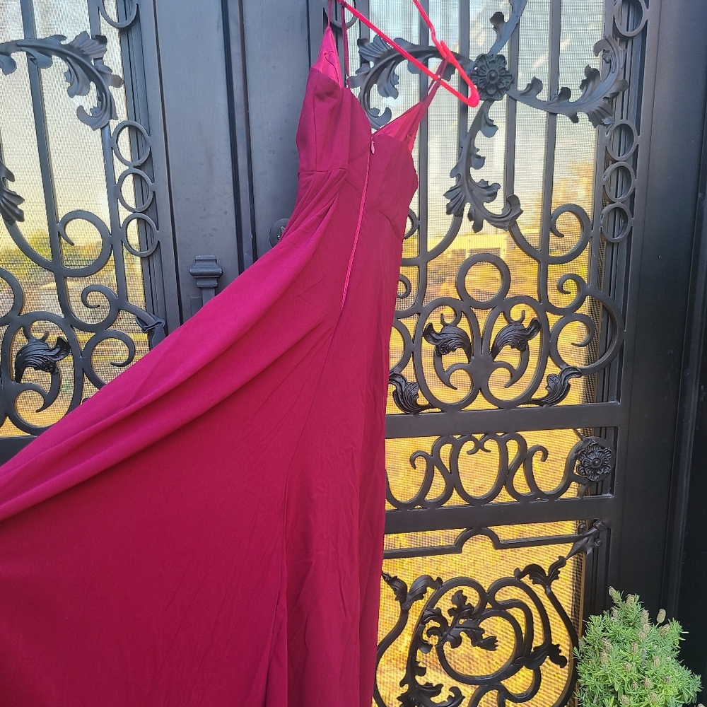 Lulus long flowy spaghetti stap dress. - Picture 7 of 8